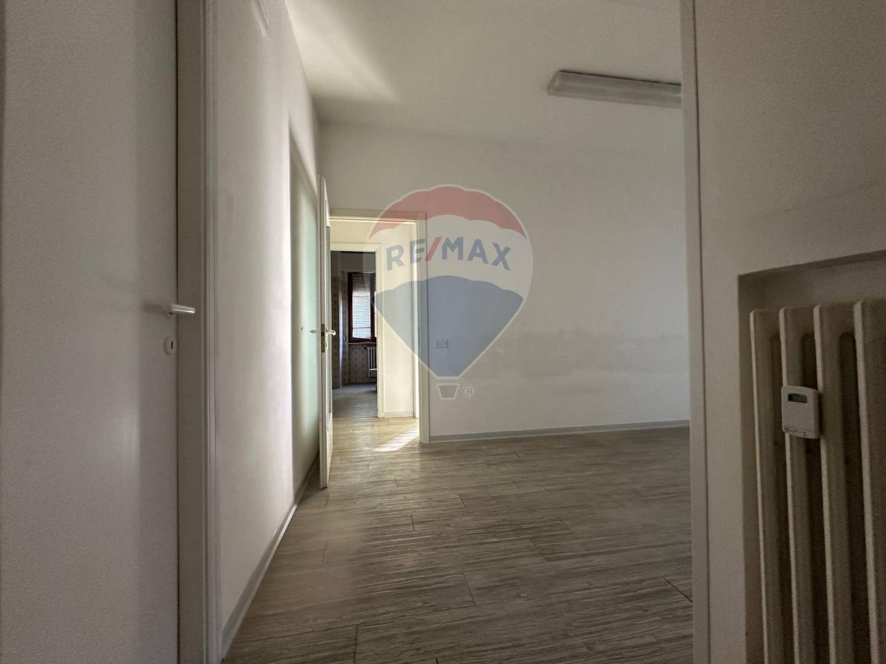 Ufficio in Via Manara 5, Falconara Marittima, {3} - Foto 2