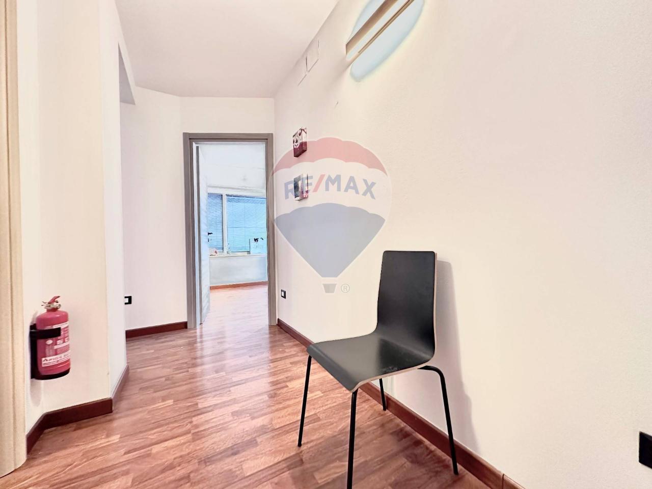 Ufficio in , Ancona, {3} - Foto 2