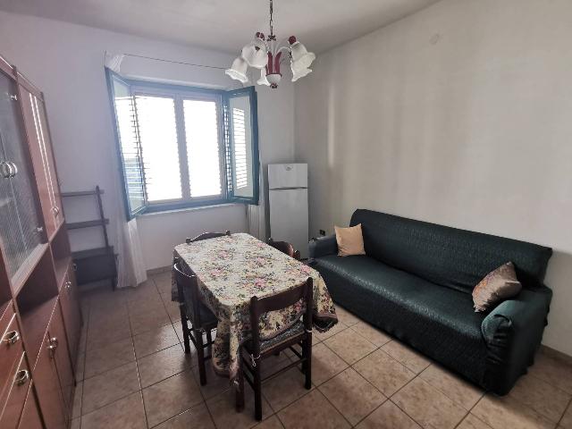 2-room flat in Viale dei Bizantini 75, Catanzaro - Photo 1