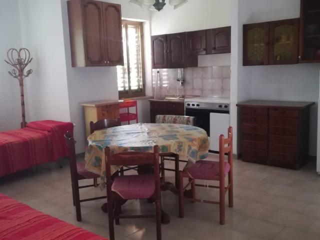 2-room flat in Via Cassano Ionio, Botricello - Photo 1