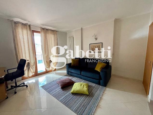 4-room flat, Andria - Photo 1