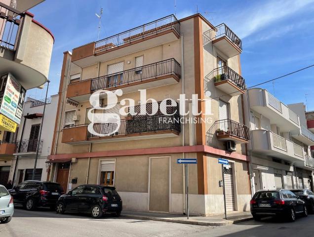 3-room flat in Via Catalani 8, Andria - Photo 1