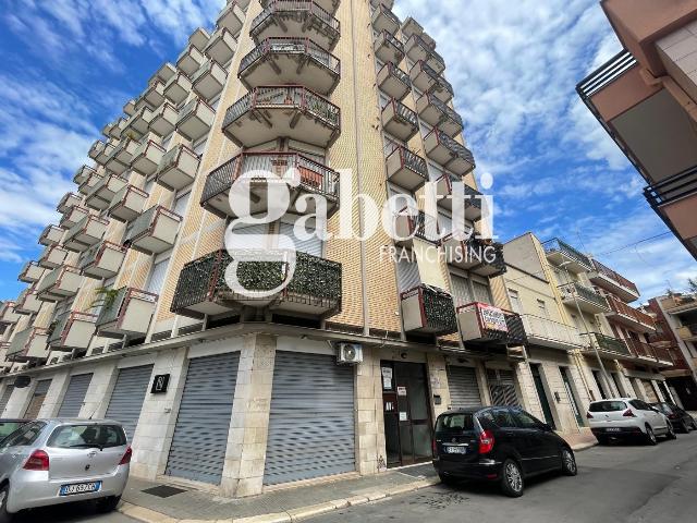 2-room flat in Via Tommaseo 2a, Andria - Photo 1