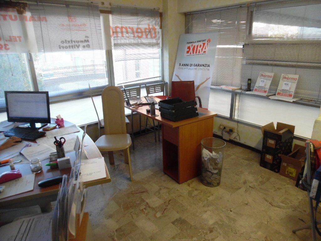 Ufficio in , Pontedera, {3} - Foto 2