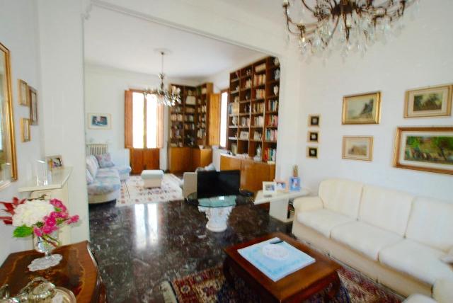 Mansion, Crespina Lorenzana - Photo 1