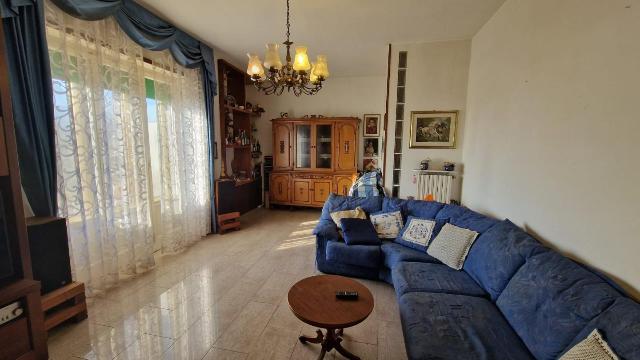 4-room flat, Calcinaia - Photo 1