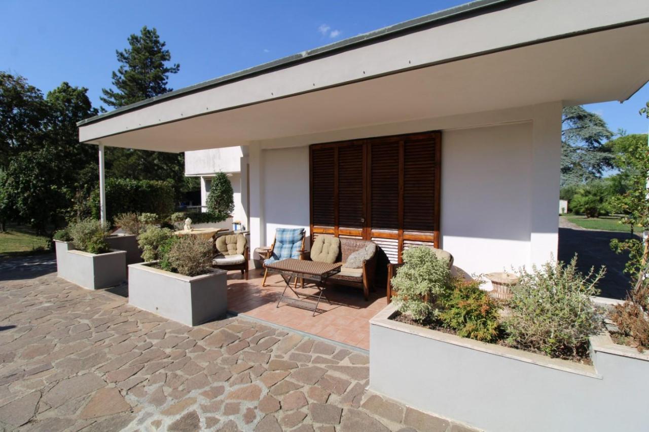 Villa bifamiliare in vendita a Pontedera