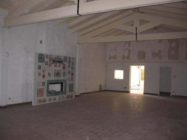 Business space, Santa Maria a Monte - Photo 1