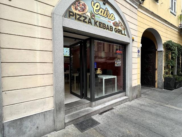 Negozio in Via Camillo Benso di Cavour 17, Bra - Foto 1