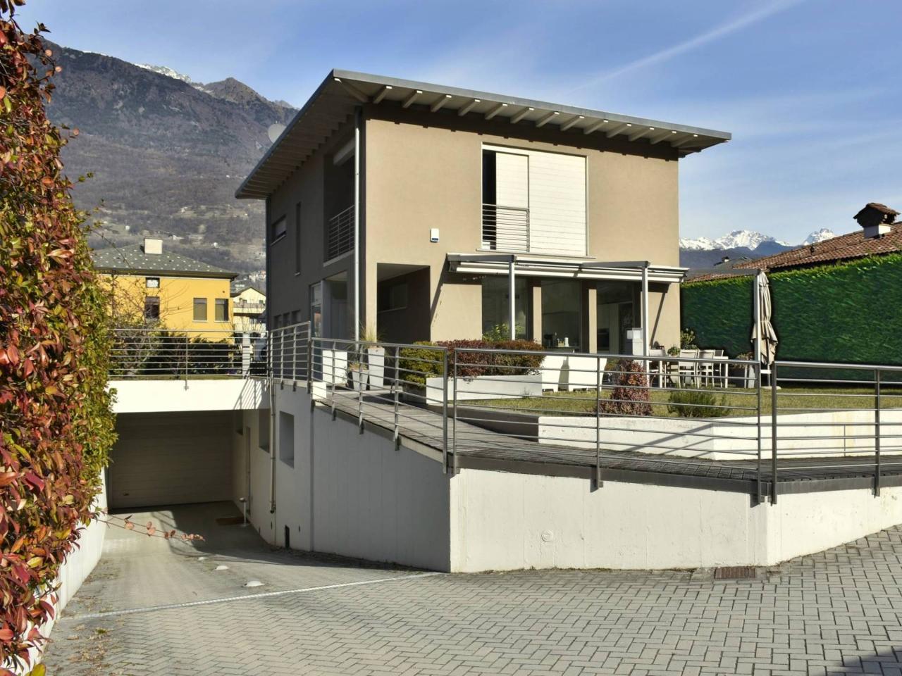 Villa in vendita a Cosio Valtellino
