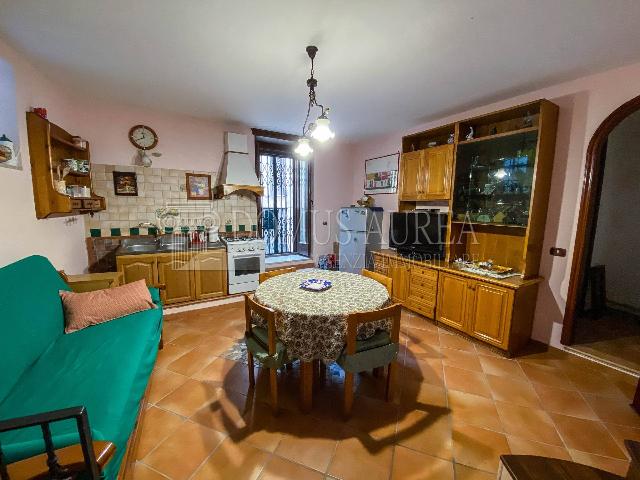 4-room flat, Itri - Photo 1