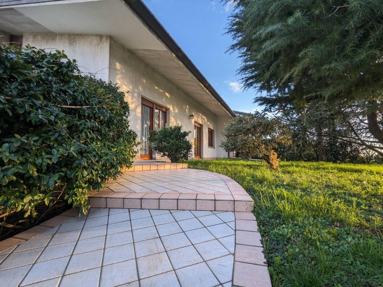 Villa in vendita a Premariacco