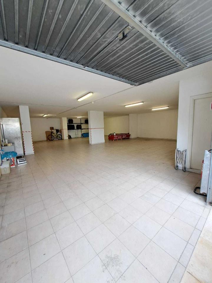 Negozio in , Lanciano, {3} - Foto 2