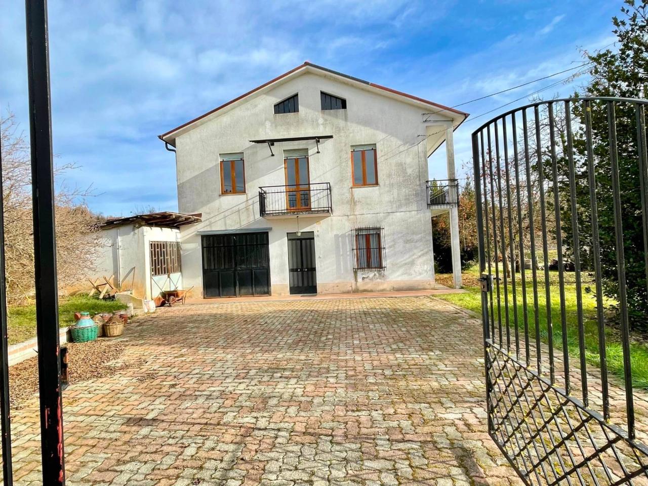 Villa in vendita a Vicoforte