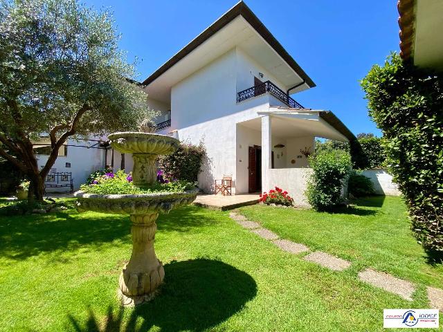 Villa in Via Tramontana 7, Sabaudia - Foto 1