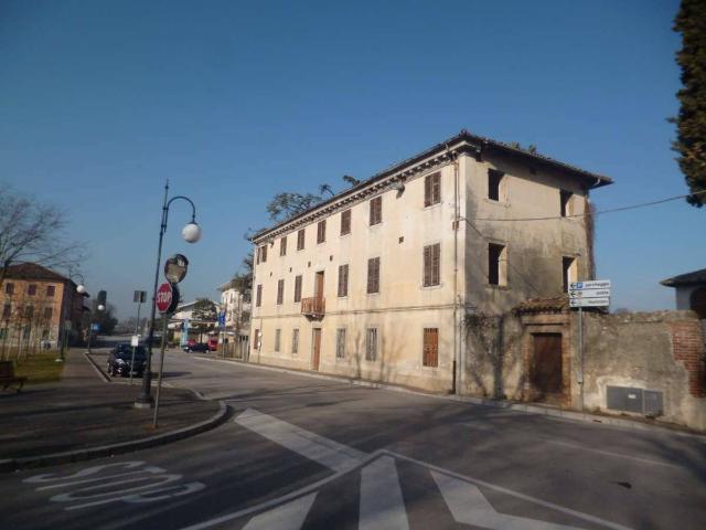 Landhaus in {3}, Piazza Vittorio Veneto - Foto 1