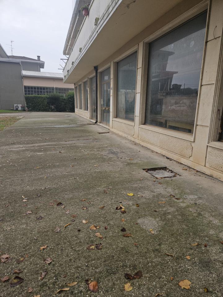 Negozio in , Casale Di Scodosia, {3} - Foto 2