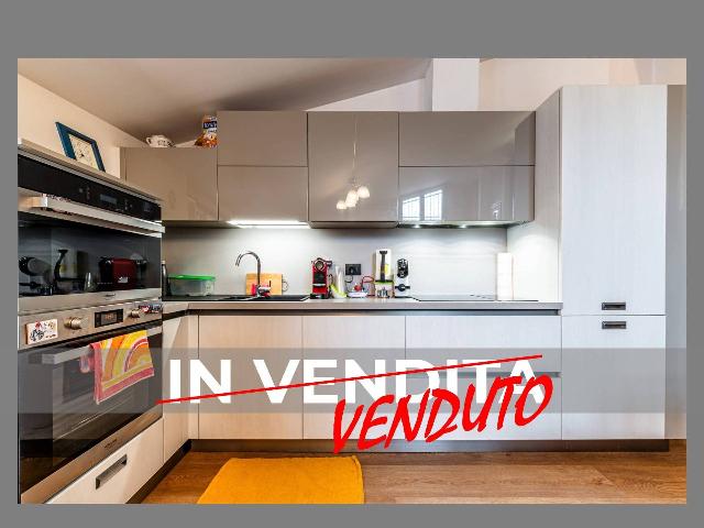 Vierzimmerwohnung in Via Monsignor C. Carrara 26, Albino - Foto 1