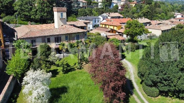 Mansion in Via San Maurizio, Erba - Photo 1