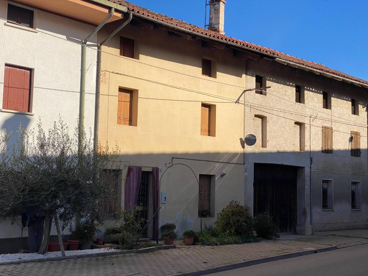 Casa indipendente in vendita a Pasian Di Prato