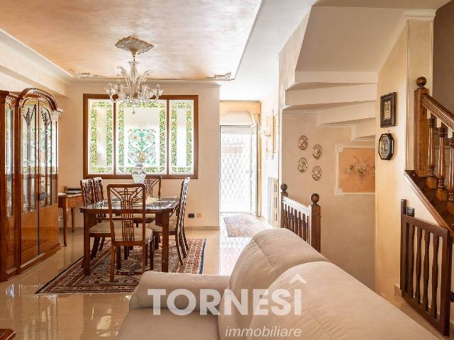 Terraced house in {3}, Viale Europa - Photo 1