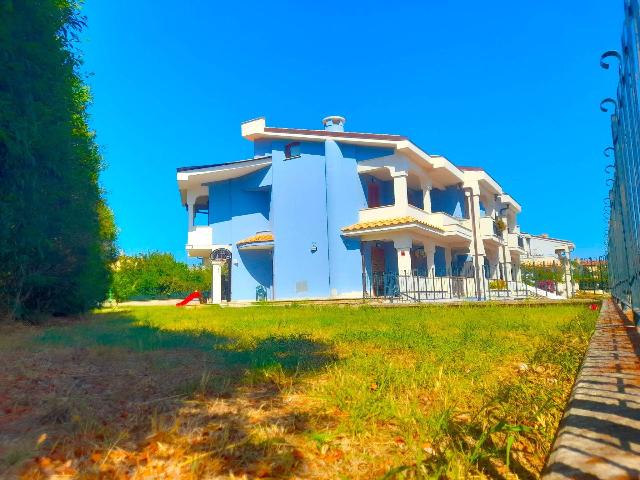 Mansion in Via dell'Acquarole 44, Formia - Photo 1