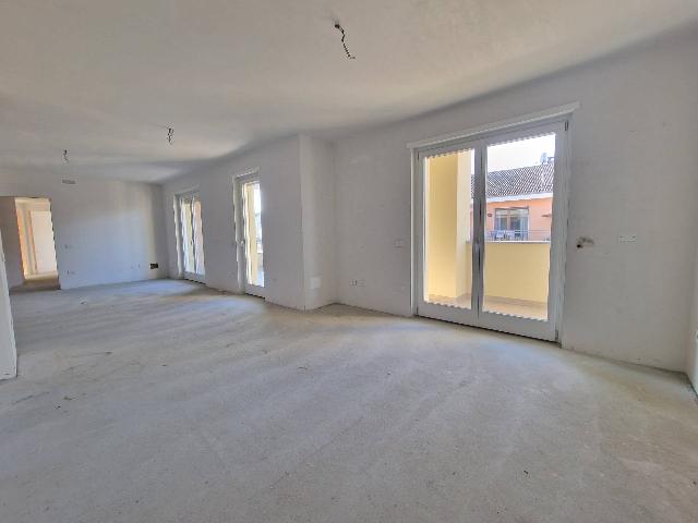 4-room flat in Via Fratelli Carando, Bra - Photo 1