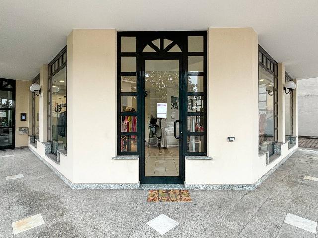 Shop in {3}, Viale Milano 65 - Photo 1