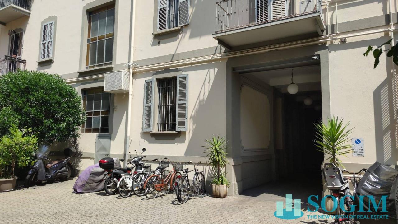 Magazzino in Viale Francesco Crispi 3, Milano, {3} - Foto 2