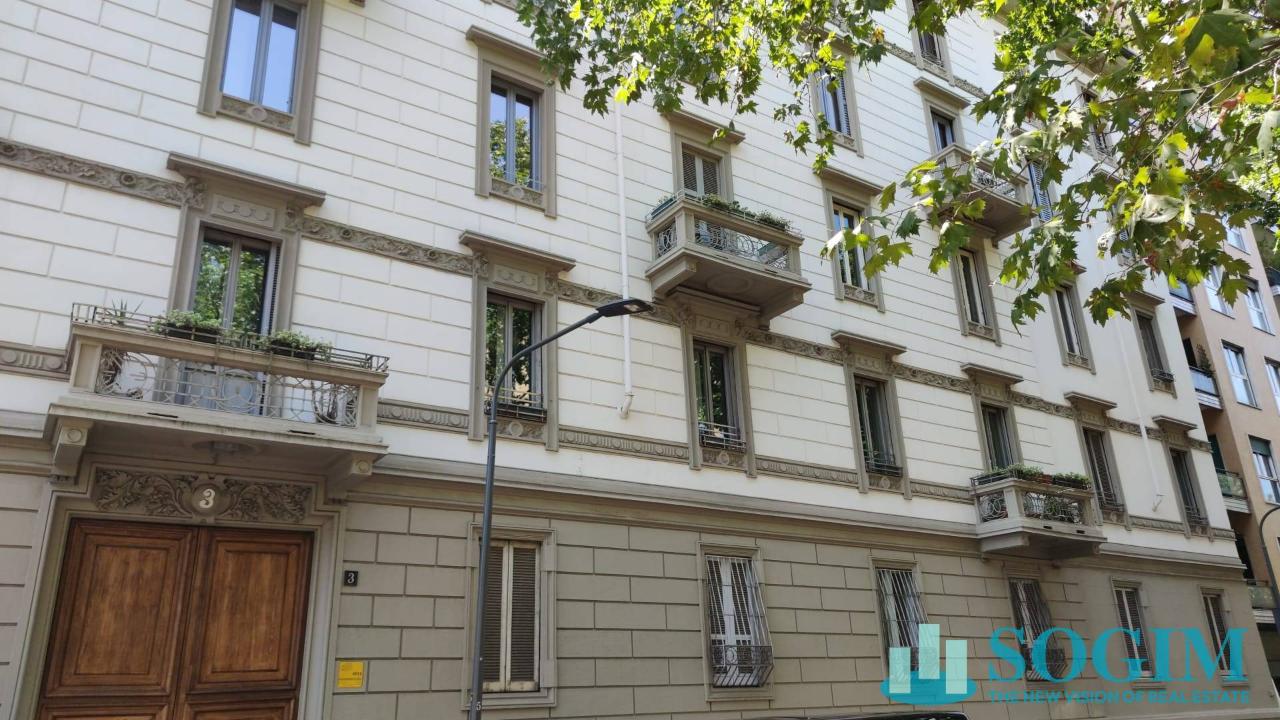 Magazzino in Viale Francesco Crispi 3, Milano, {3} - Foto 1