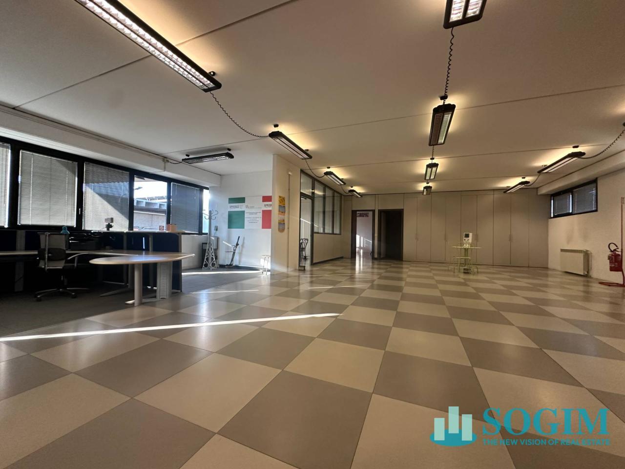 Ufficio in Via dell'Artigianato 8, Muggiò, {3} - Foto 1