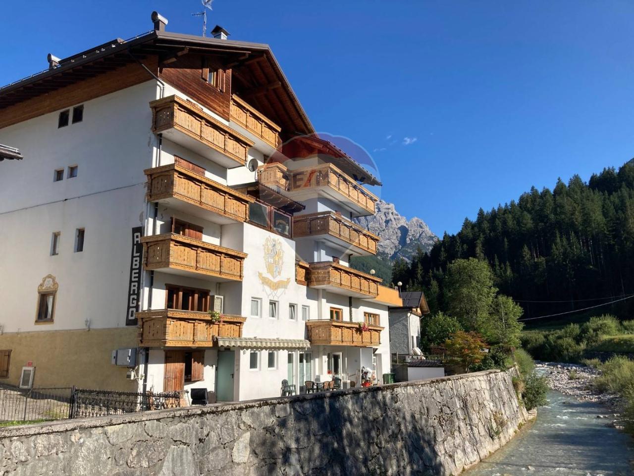 Albergo in Via Mazzini 20, Santo Stefano di Cadore - Foto 1