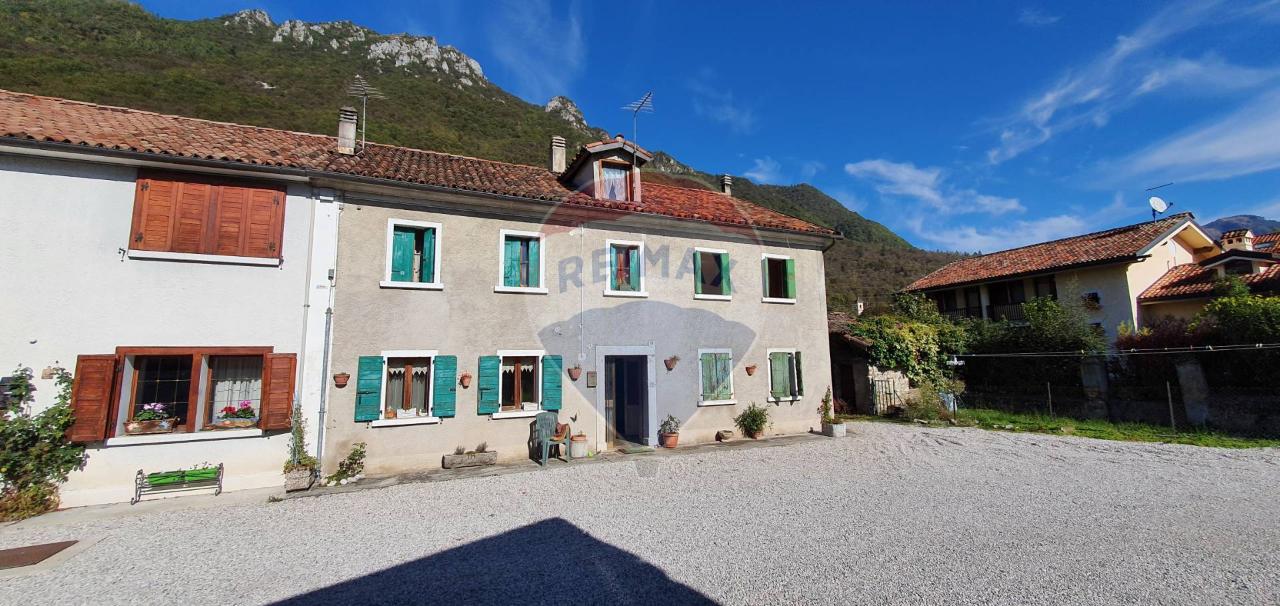 Casa indipendente in vendita a Belluno