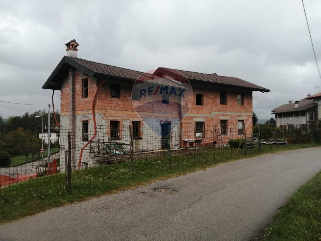 Casa indipendente in vendita a Borgo Valbelluna