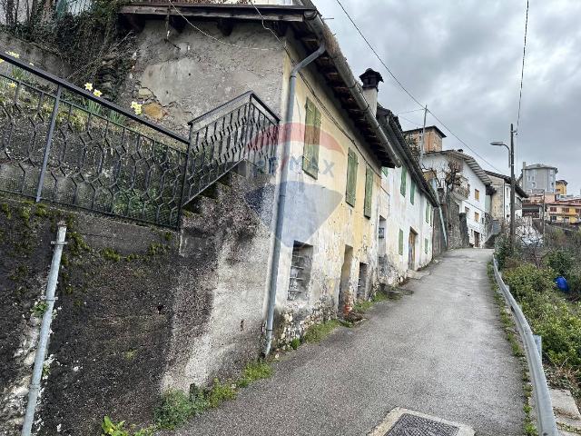 Einfamilienhaus in Via Lambioi 8, Belluno - Foto 1