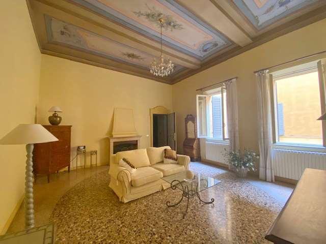 4-room flat in Via Sant'Agostino, Modena - Photo 1