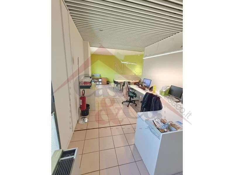 Ufficio in Via Giardini, Modena, {3} - Foto 2