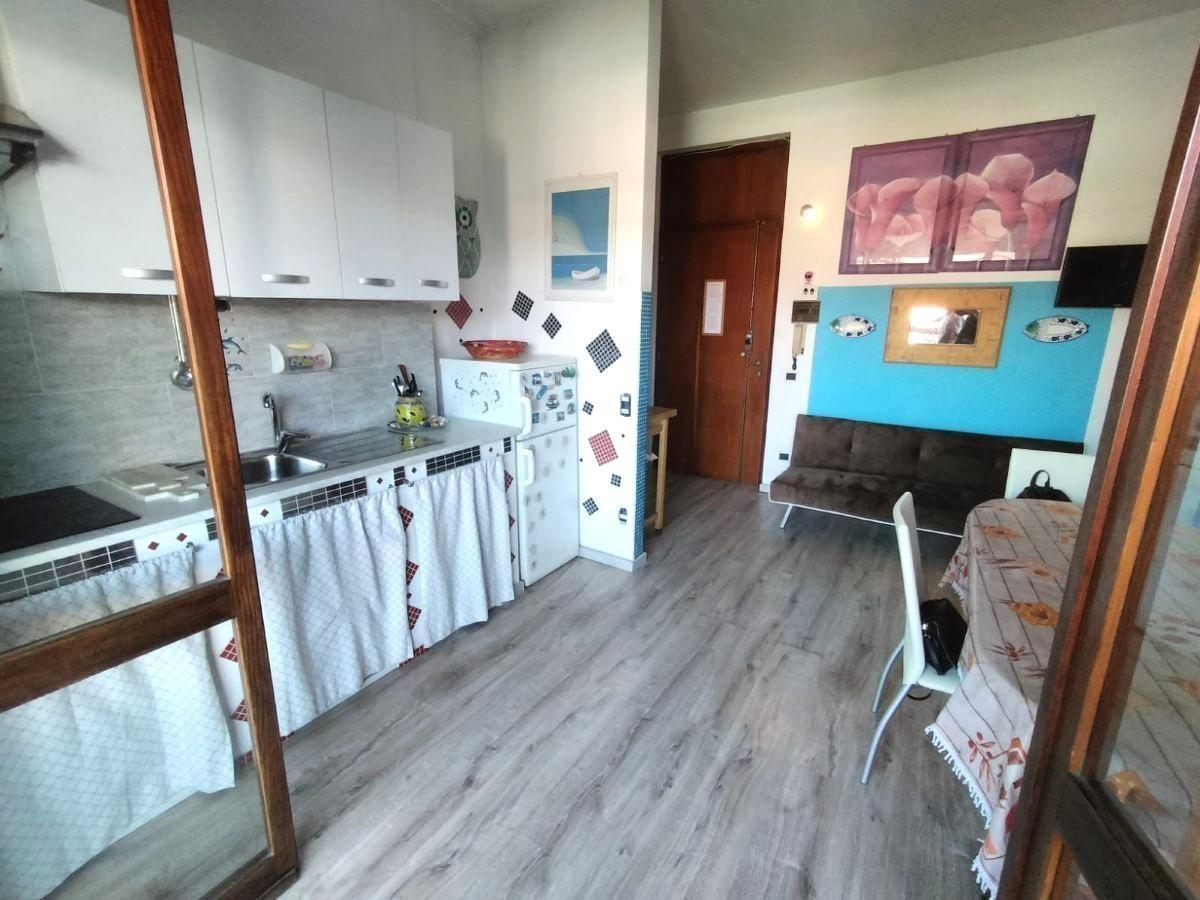 appartamento in vendita a Carrara in zona Marina di Carrara