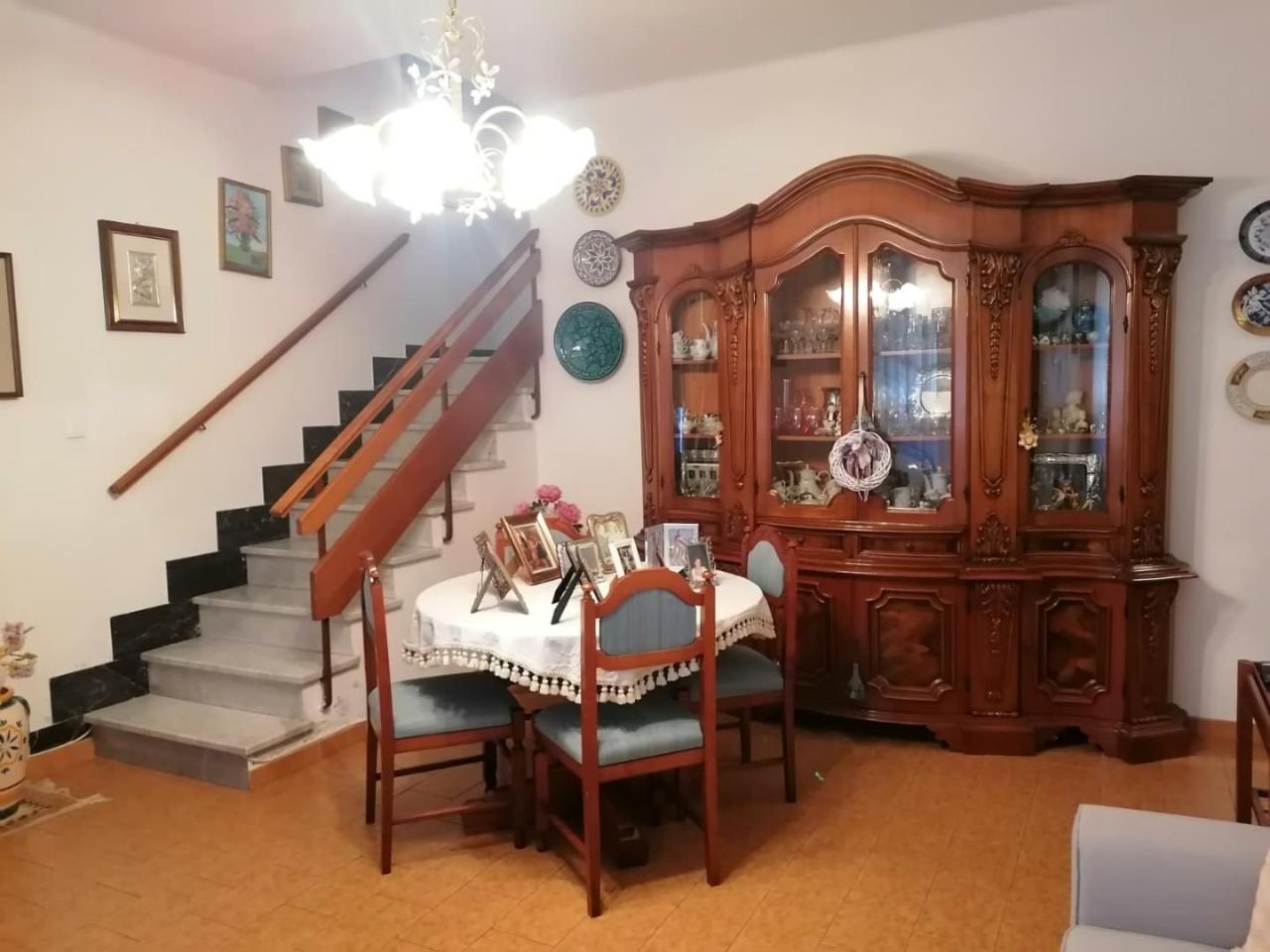 casa indipendente in vendita a Carrara in zona Avenza