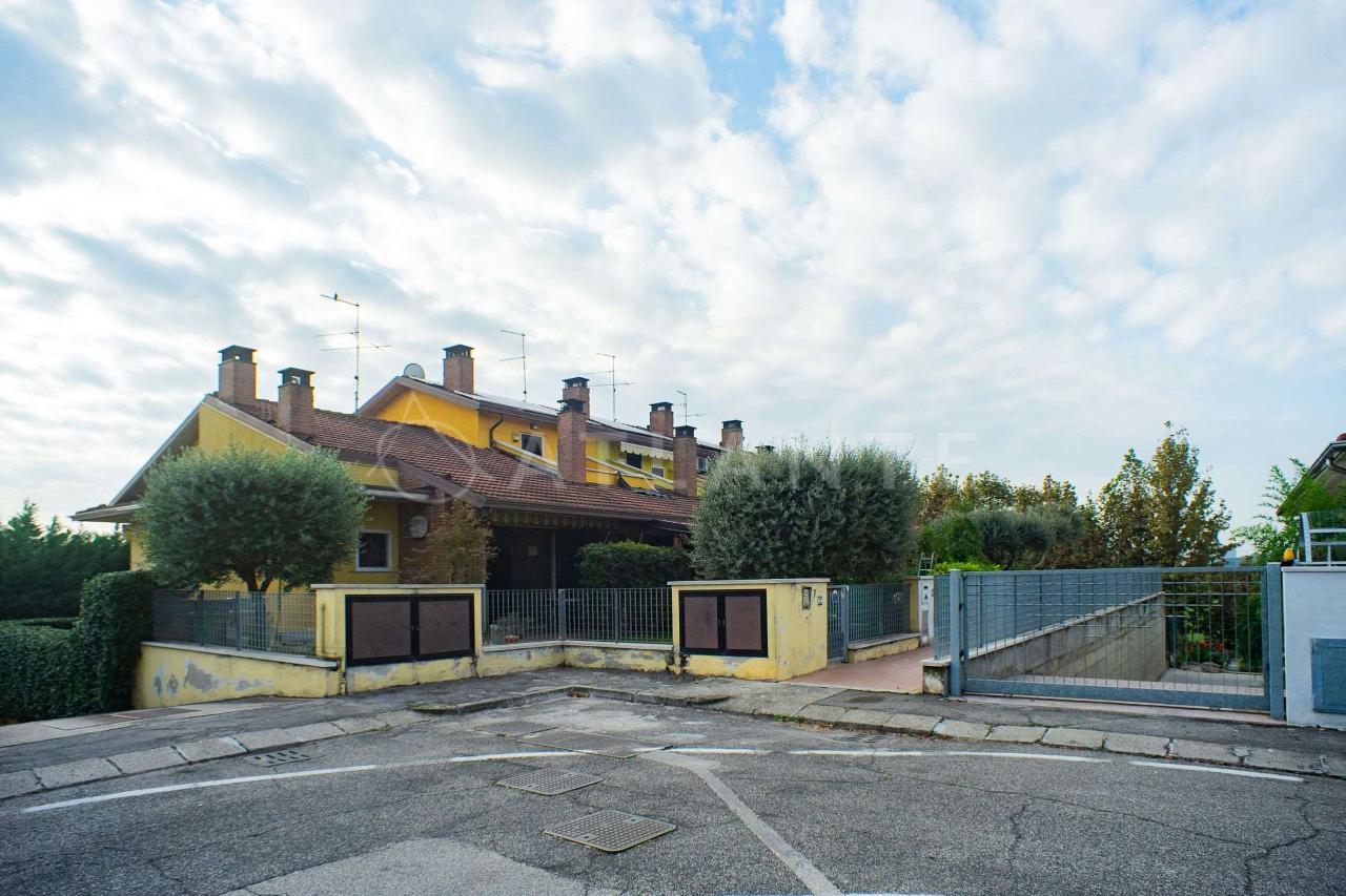 Villa a schiera in vendita a Nogarole Rocca