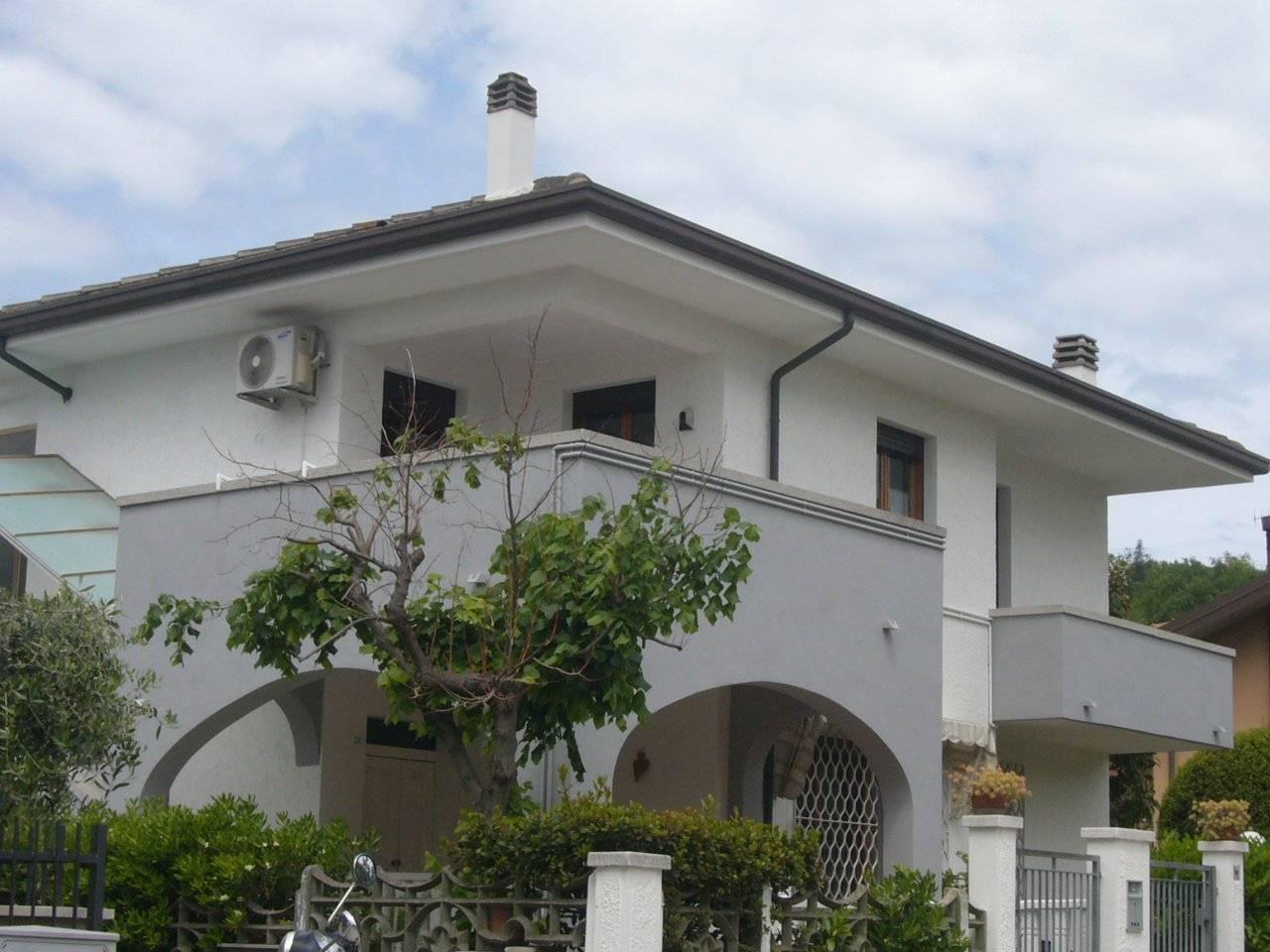 Villa in vendita a Gabicce Mare