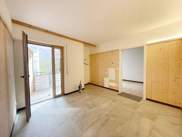 2-room flat in {3}, - Photo 1