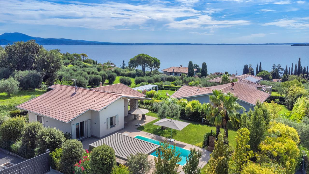 Villa unifamiliare in vendita a Manerba Del Garda