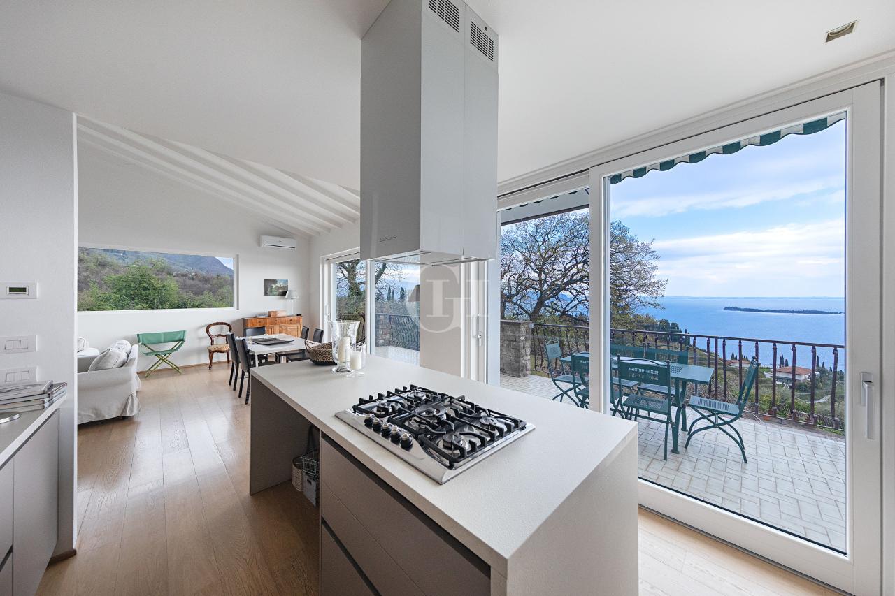 Villa unifamiliare in vendita a Gardone Riviera