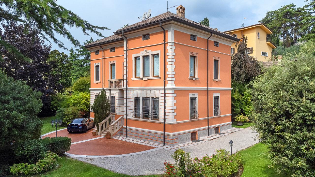 Villa unifamiliare in vendita a Caprino Veronese