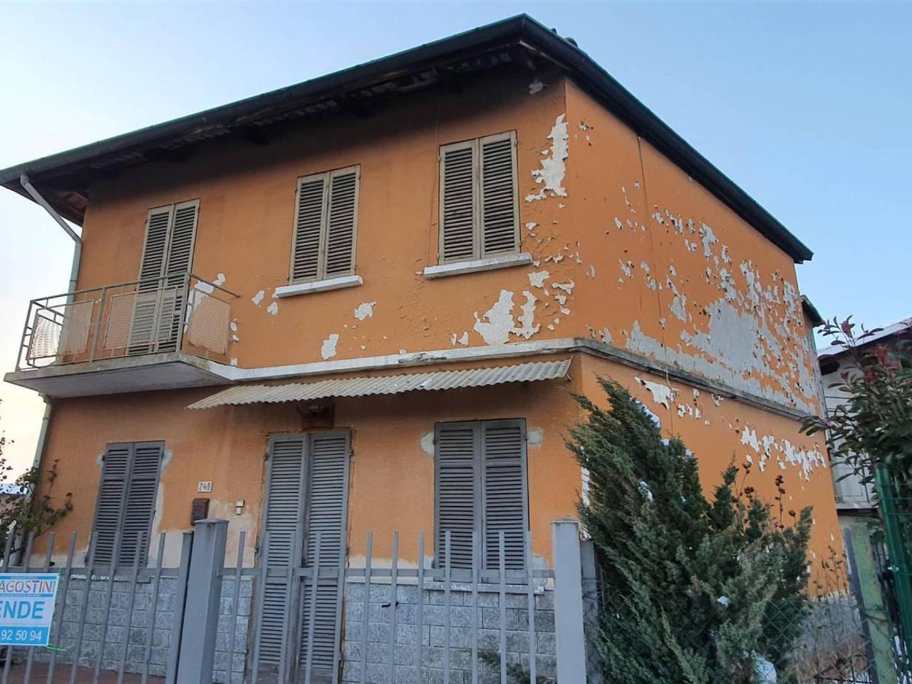 Villa in vendita a Cossato
