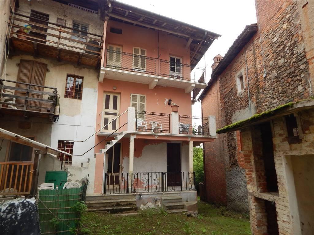 Villa in vendita a Lozzolo