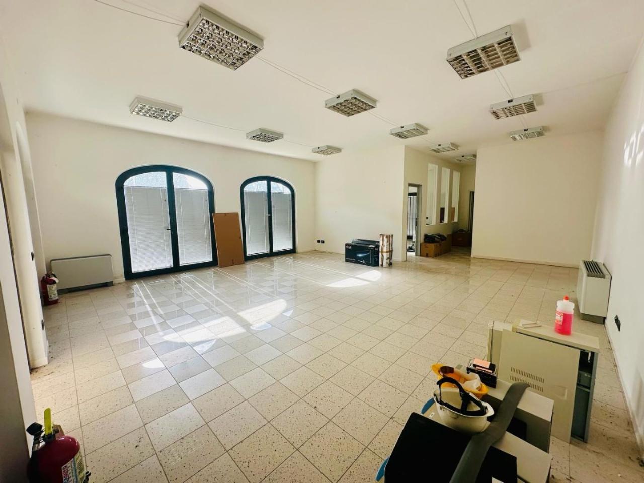 Ufficio in , Porcari, {3} - Foto 1