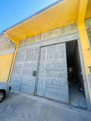 Negozio in Via Strada Statale 155 per Fiuggi, Alatri - Foto 1