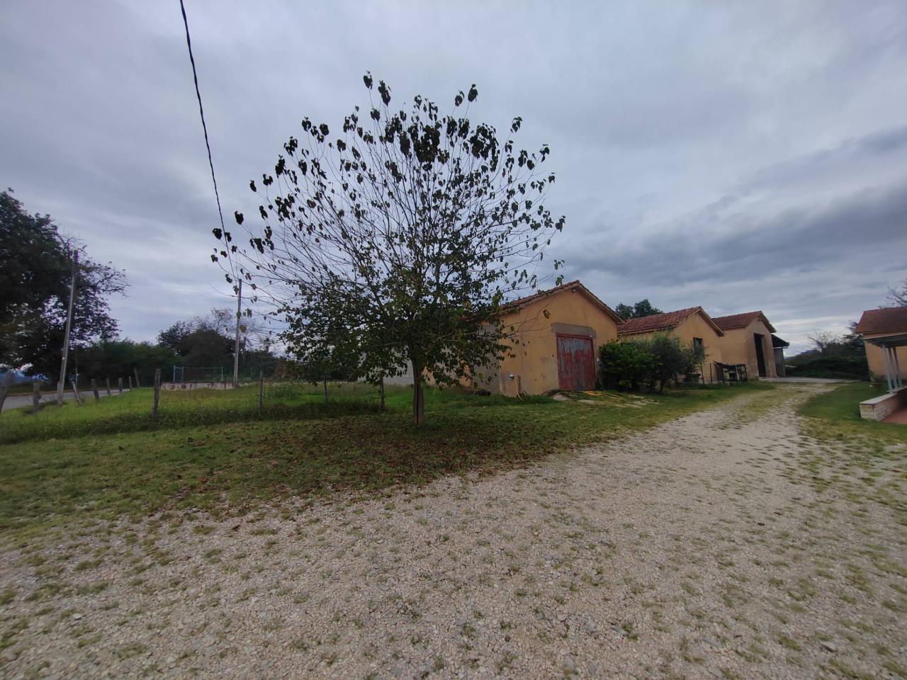 Magazzino in Via Colonne, San Giovanni Incarico, {3} - Foto 1